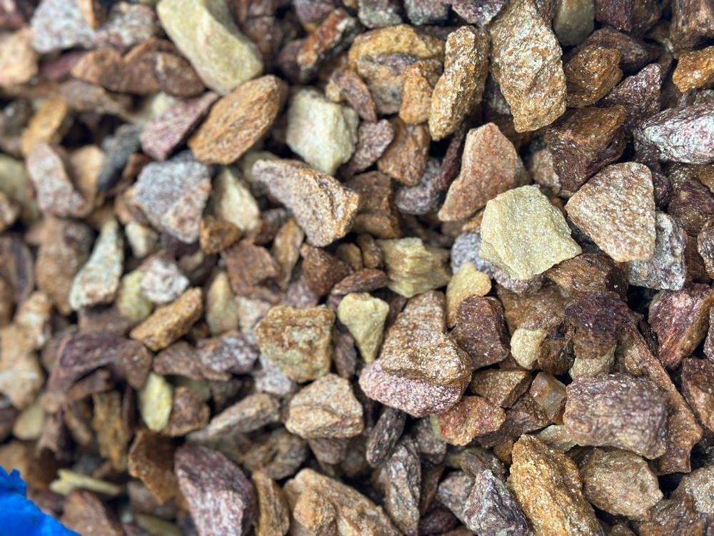 Златолит персиковый декоративная каменная крошка купить в Ивантеевке