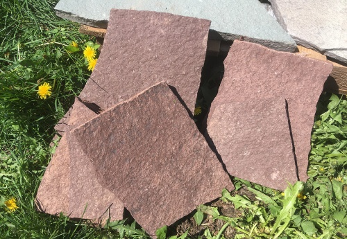 Плитняк лемезит бордовый для цоколя 1,5-2 см купить в Ивантеевке