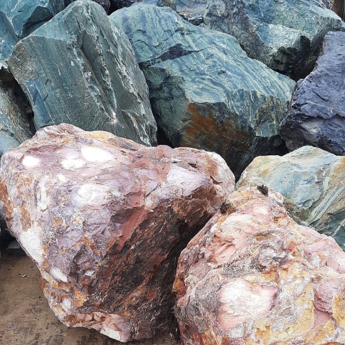 Ландшафтные глыбы красно-фиолетовые 200-1000 килограмм купить в Ивантеевке