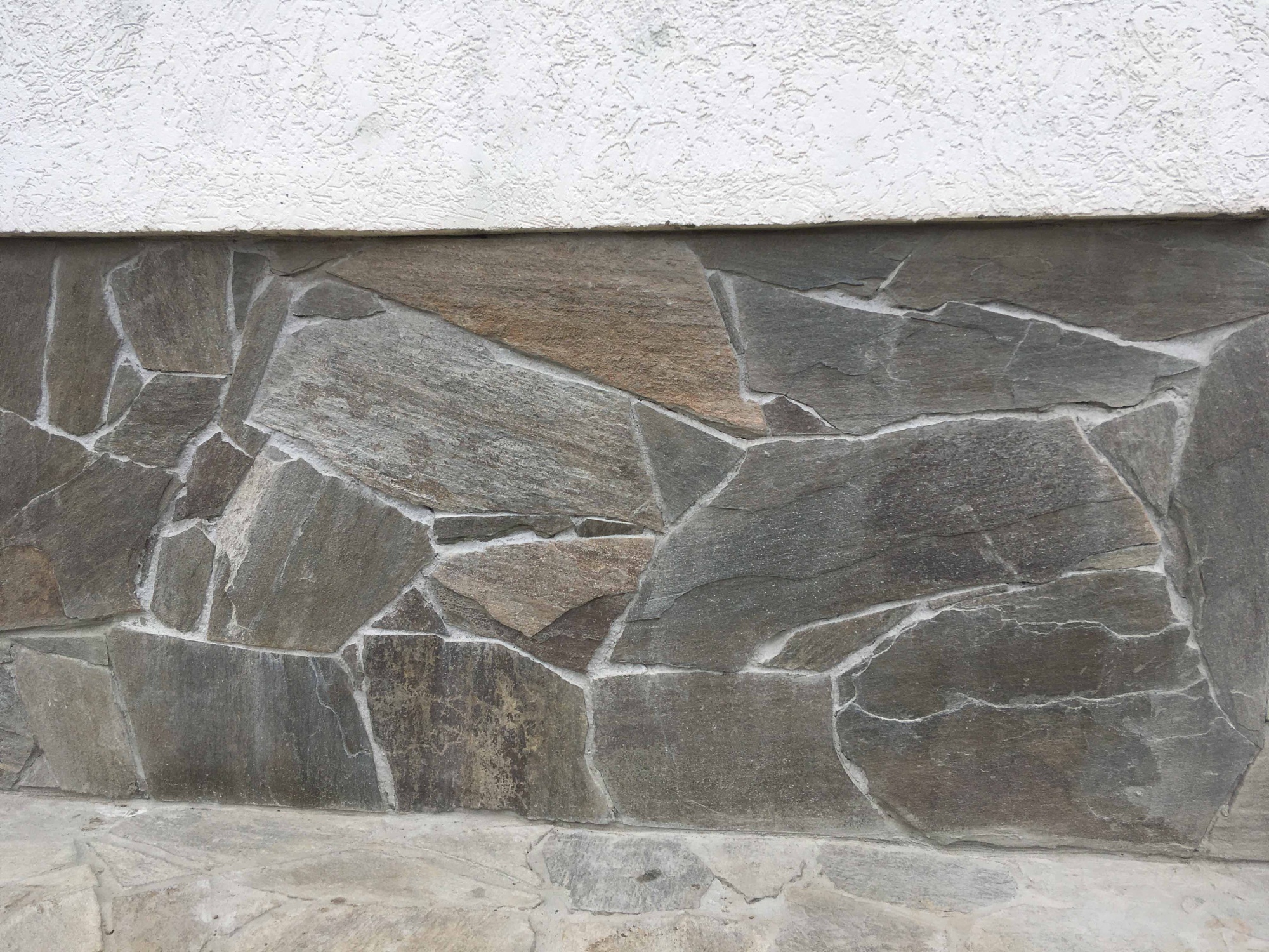 Плитняк златолит Уральский  для фасада купить в Ивантеевке