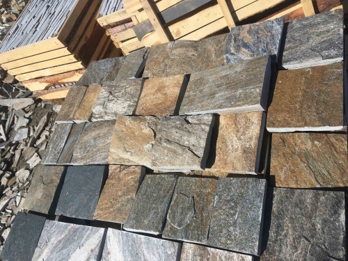 Плитка пилёная златолит Уральский для цоколя, отмостки купить в Ивантеевке