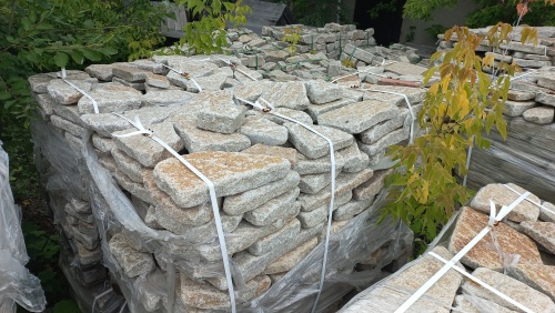 Гранитный плитняк галтованный для парковки купить в Ивантеевке