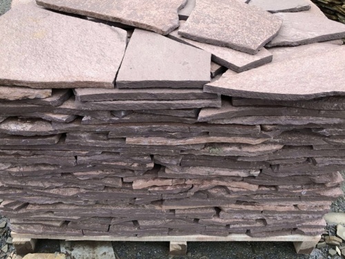 Плитняк лемезит бордовый для облицовки цоколя 20-25 мм  купить в Ивантеевке