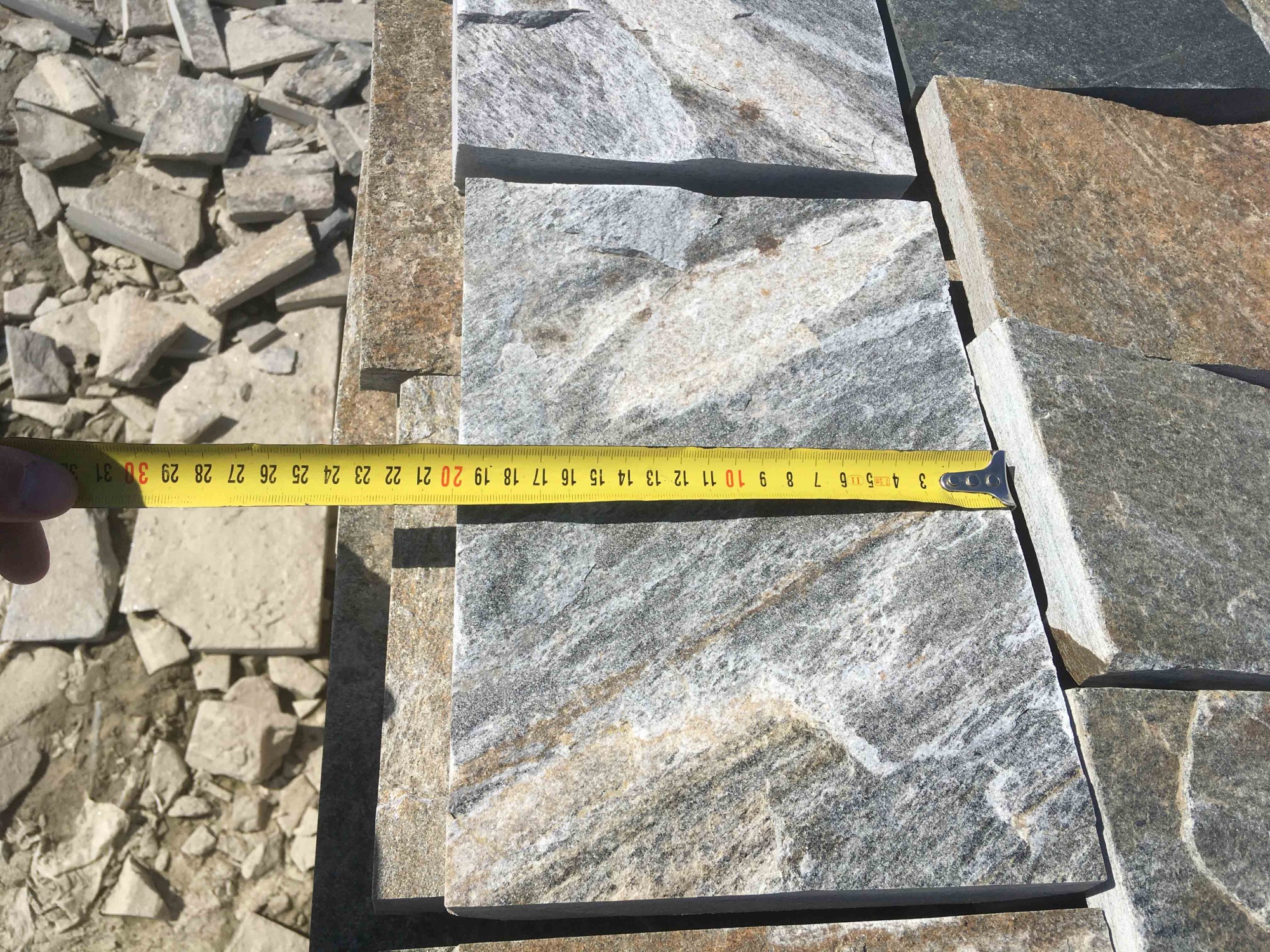 Плитка пилёная златолит Уральский для фасада купить в Ивантеевке