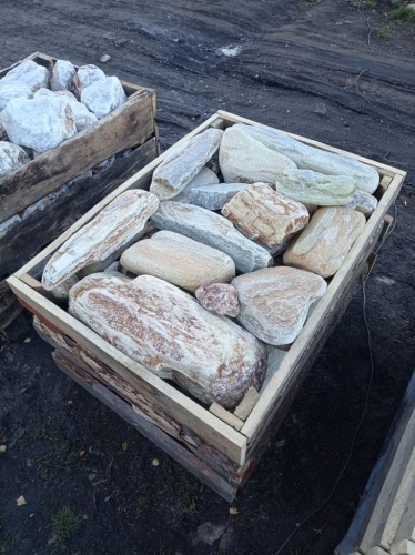 Златолит жёлтый, жёлто-зелёный глыбки и валуны для ланшафтного дизайна купить в Ивантеевке