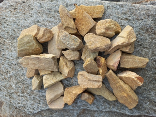 Златолит жёлтый декоративная каменная крошка купить в Ивантеевке