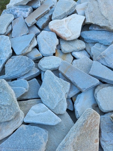 Плитняк златолит зелёный галтованный для цоколя купить в Ивантеевке