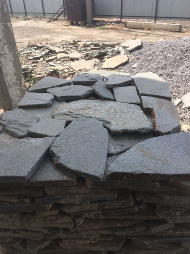 Златолит серебристый галтованный для лестниц купить в Ивантеевке